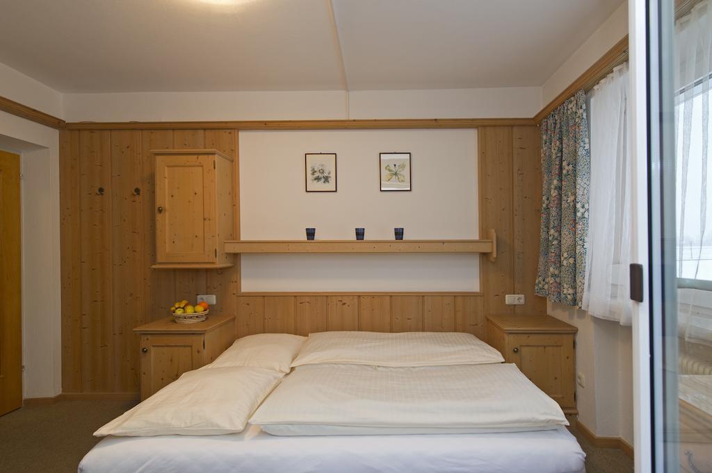 Tirolerhaus Apartment Walchsee Ruang foto