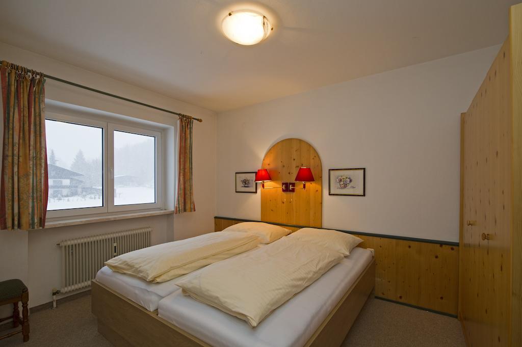 Tirolerhaus Apartment Walchsee Ruang foto