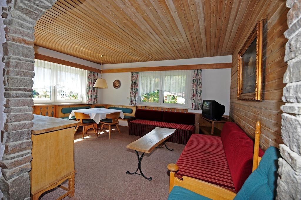 Tirolerhaus Apartment Walchsee Ruang foto
