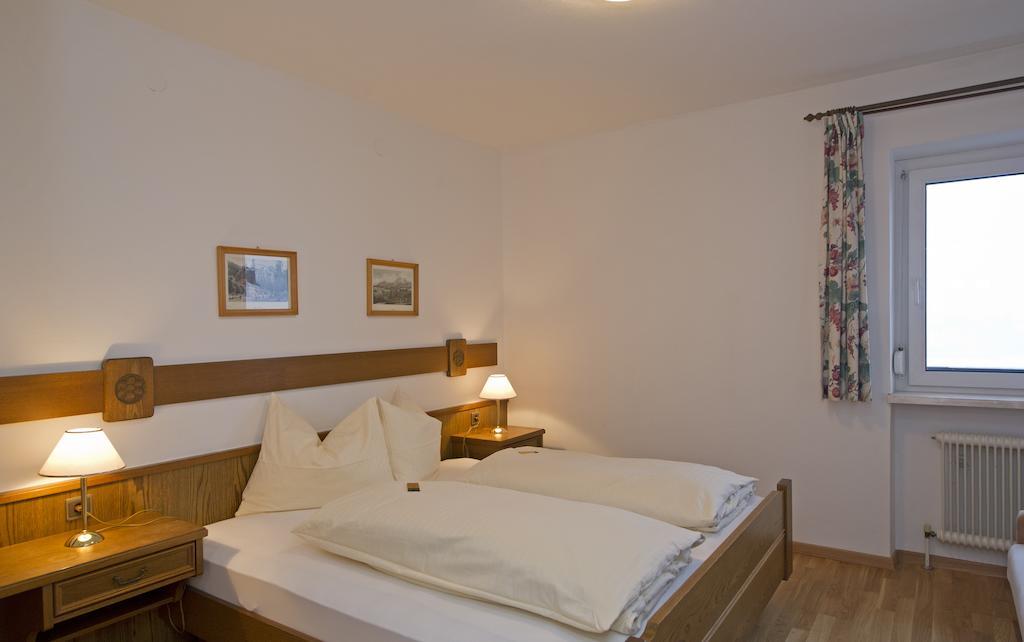 Tirolerhaus Apartment Walchsee Ruang foto